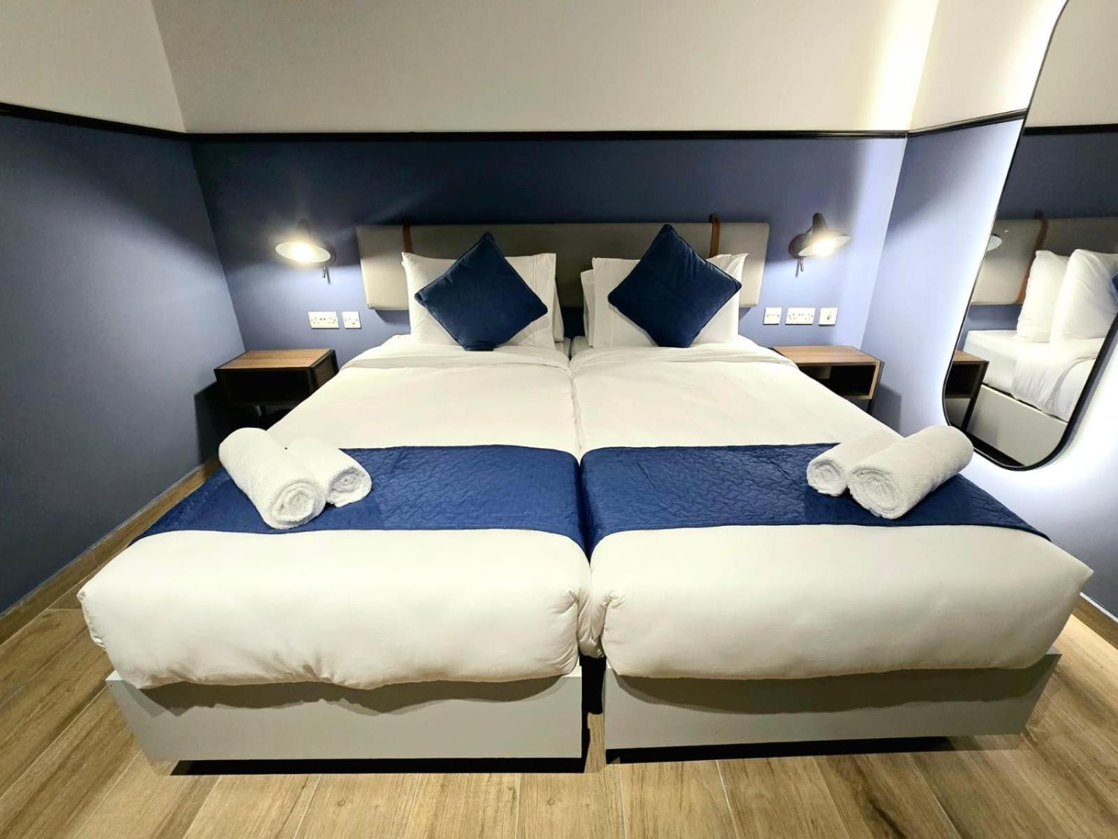 South32 Hotel Birżebbuġa Exteriör bild